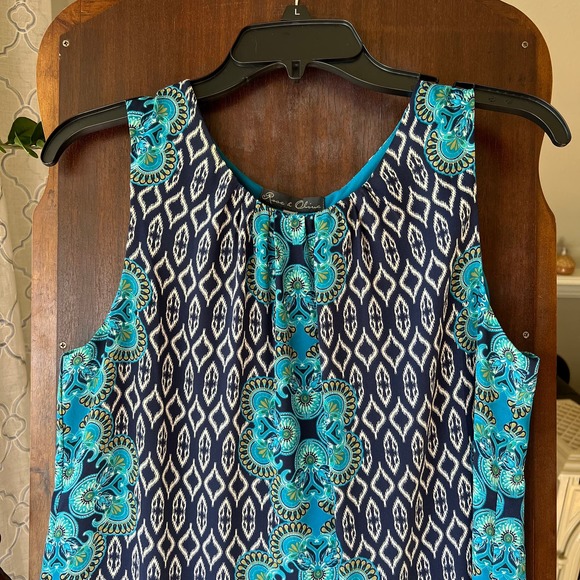 Rose & Olive Medium double layer black & blue top sleeveless light loose fit - Picture 2 of 8